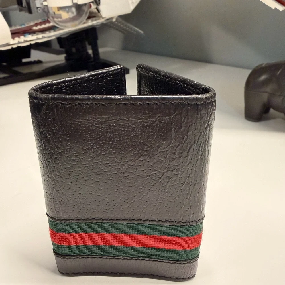 Gucci Black Leather Key Holder with Green and Red Web Stripe